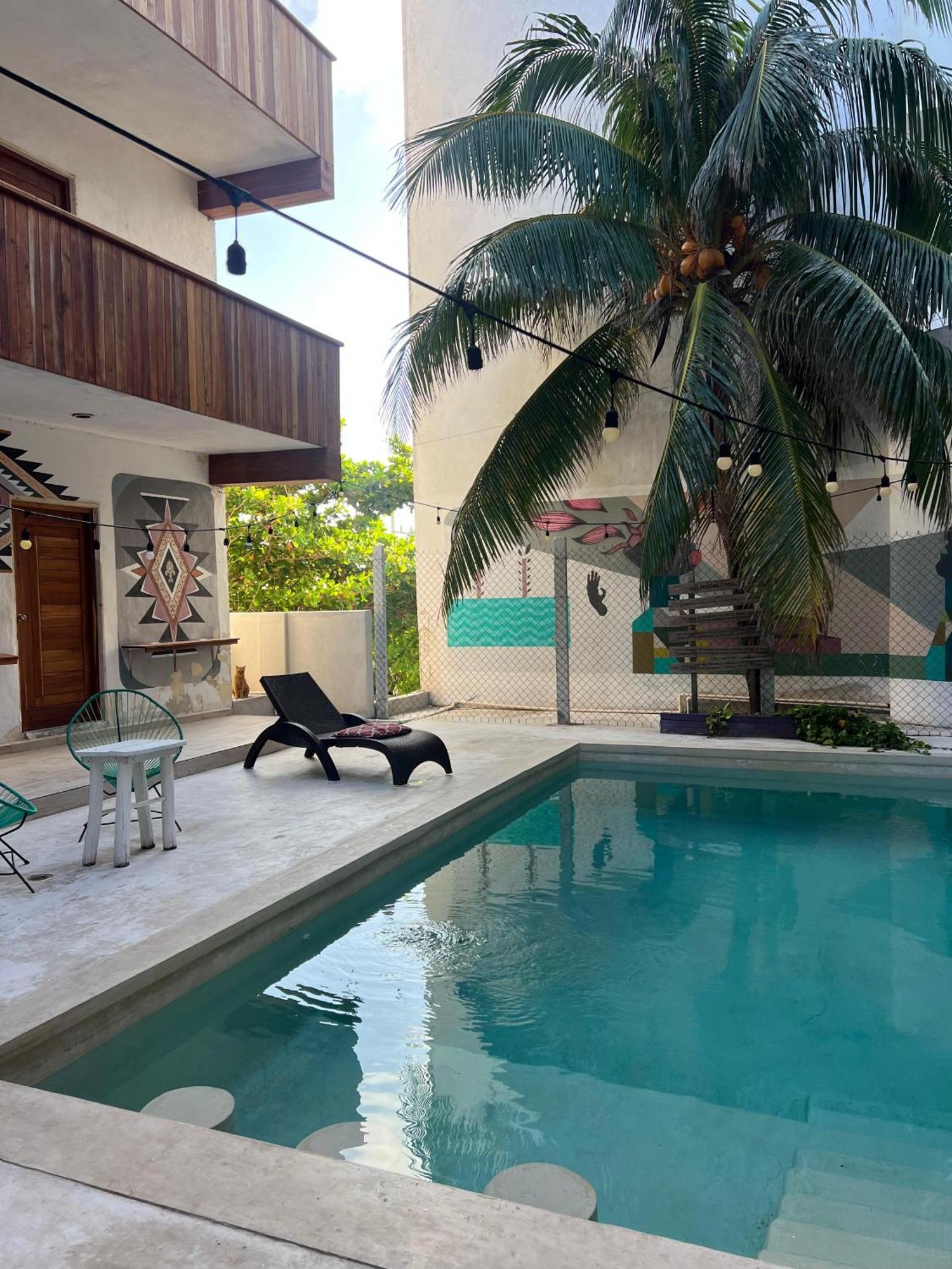 Balu Hotel Isla Mujeres Exterior photo