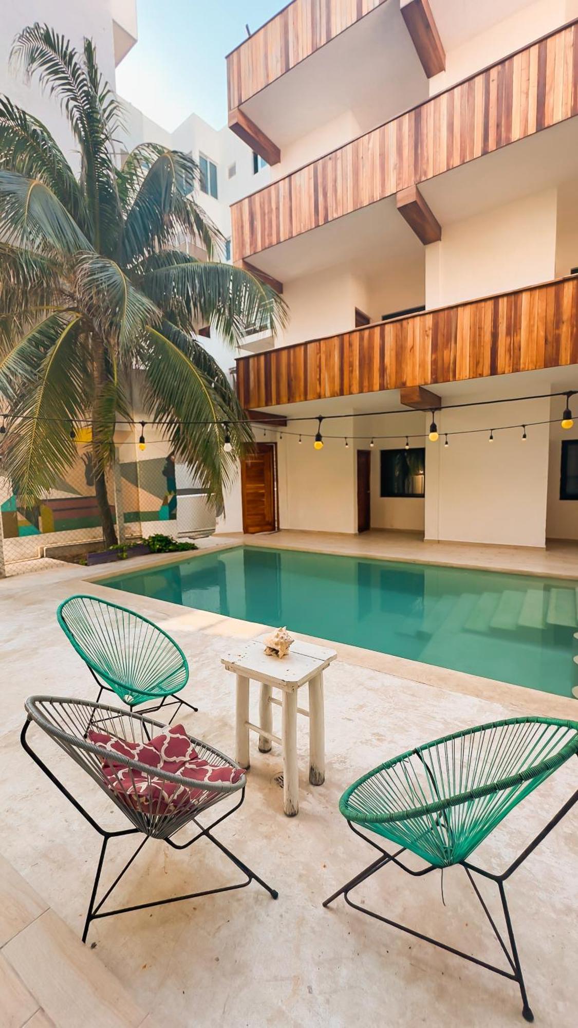 Balu Hotel Isla Mujeres Exterior photo